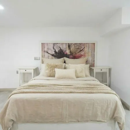 Huge & Sunny 2br Duplex 10' Setas Appartement *