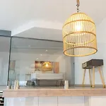 Apartamento New! Huge & Sunny 2br Duplex 10' Setas
