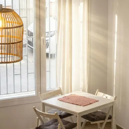 Apartment New! Huge & Sunny 2br Duplex 10' Setas *