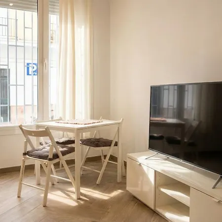 Apartment New! Huge & Sunny 2br Duplex 10' Setas