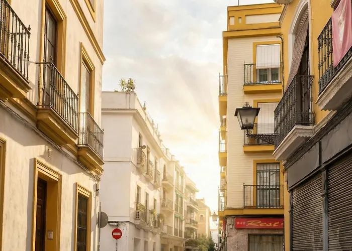 New! Huge & Sunny 2br Duplex 10' Setas Sewilla