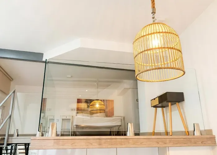 New! Huge & Sunny 2br Duplex 10' Setas * Sewilla